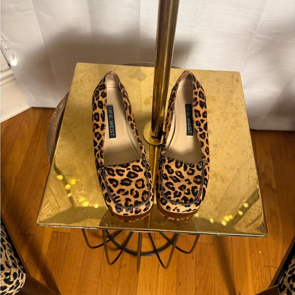Nine West Animal Print Flats 6.5 - Picture 2 of 7